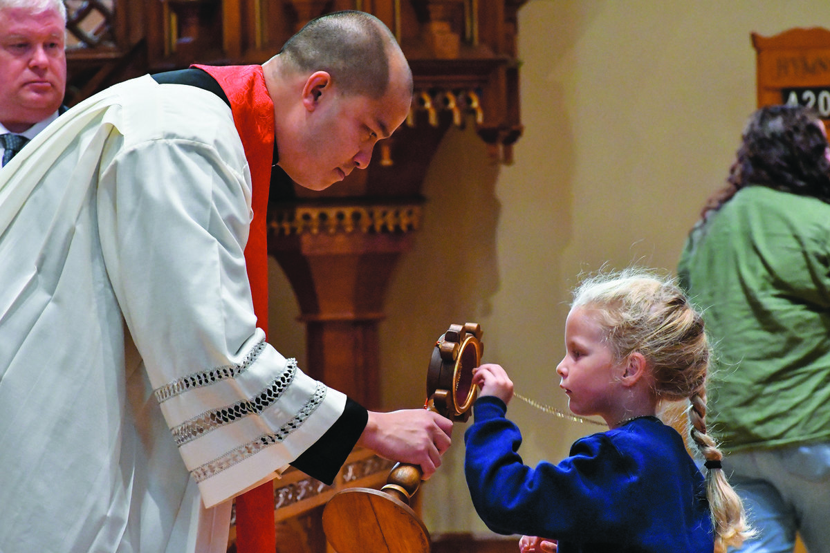 Thousands venerate relics of St. Padre Pio in Columbus Catholic Times